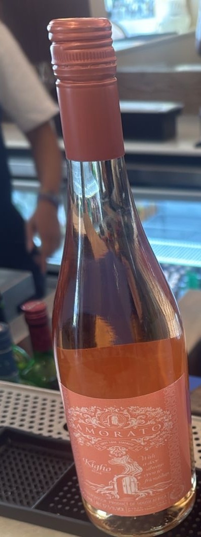 Amorato Kigho Rosé bottle, coral label