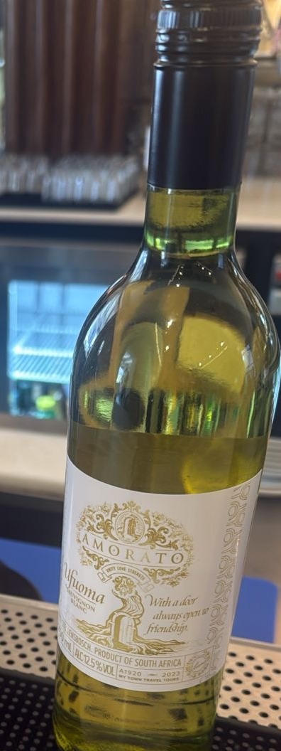 Amorato Ufuoma Sauvignon Blanc bottle, white-and-gold label
